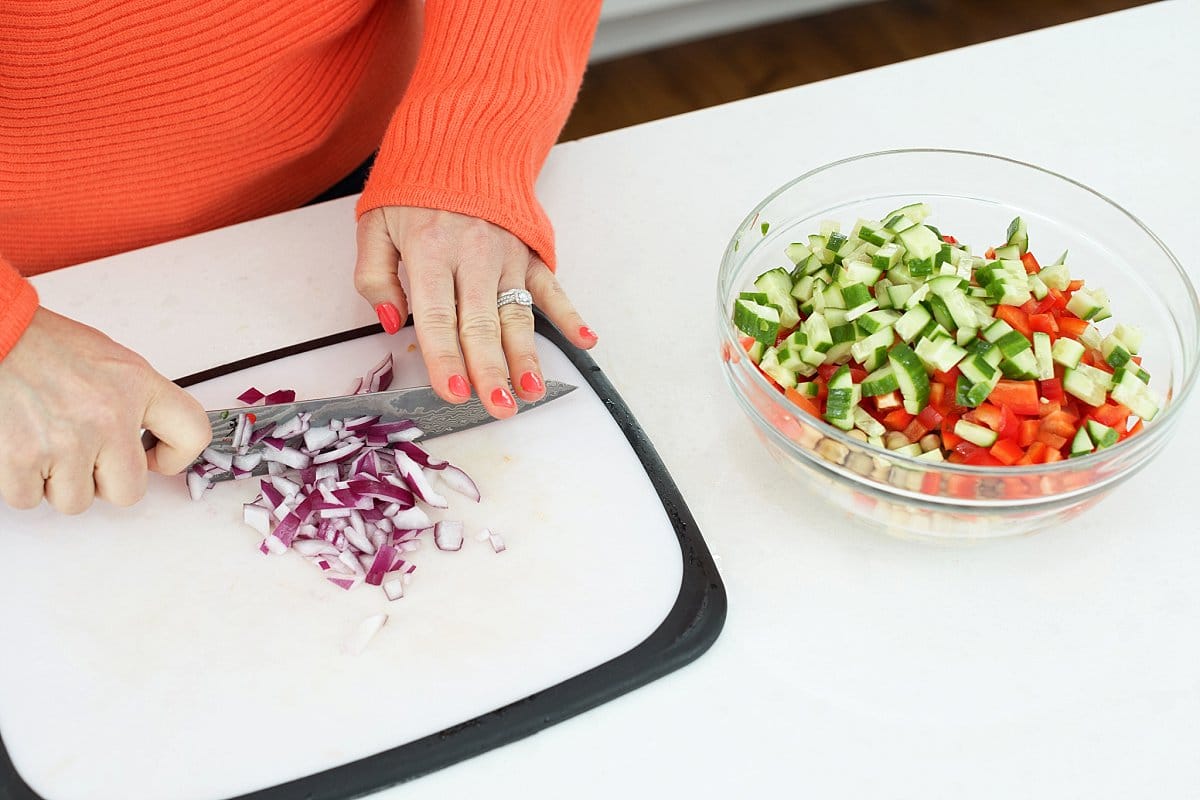 cutting red onions