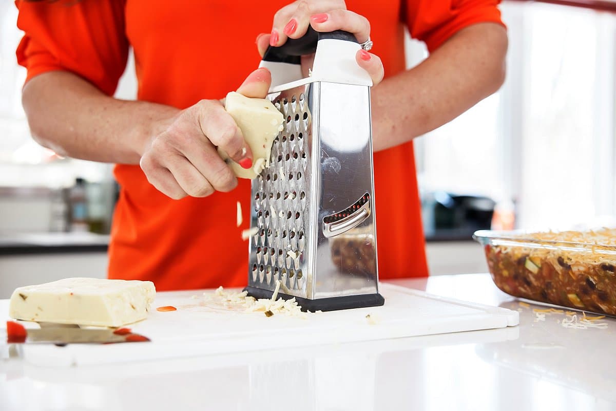 grating cheese