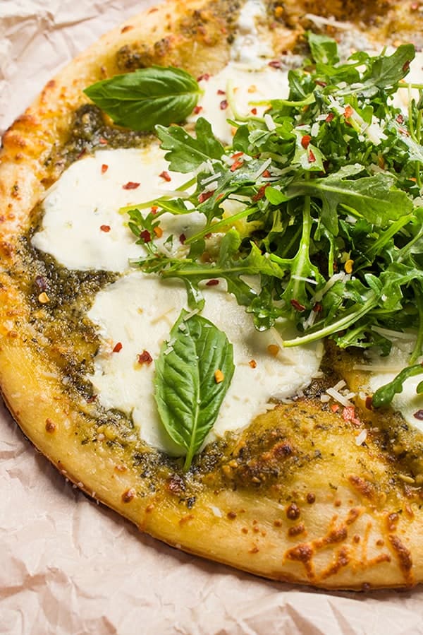Grilled Pesto Pizza with Fresh Mozzarella - A fast and easy summer pizza recipe