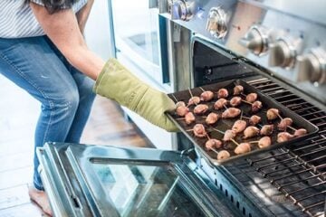 Baking bacon potato bites
