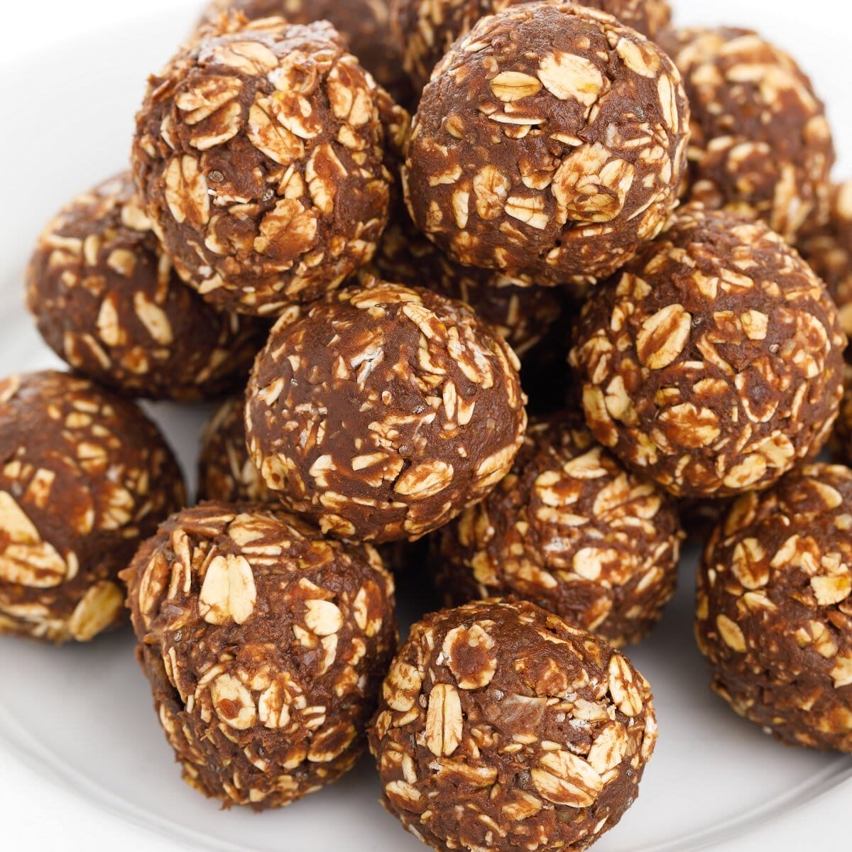 Chocolate Peanut Butter Energy Balls