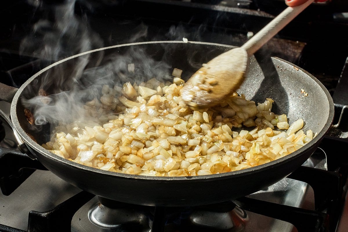 cooking onions