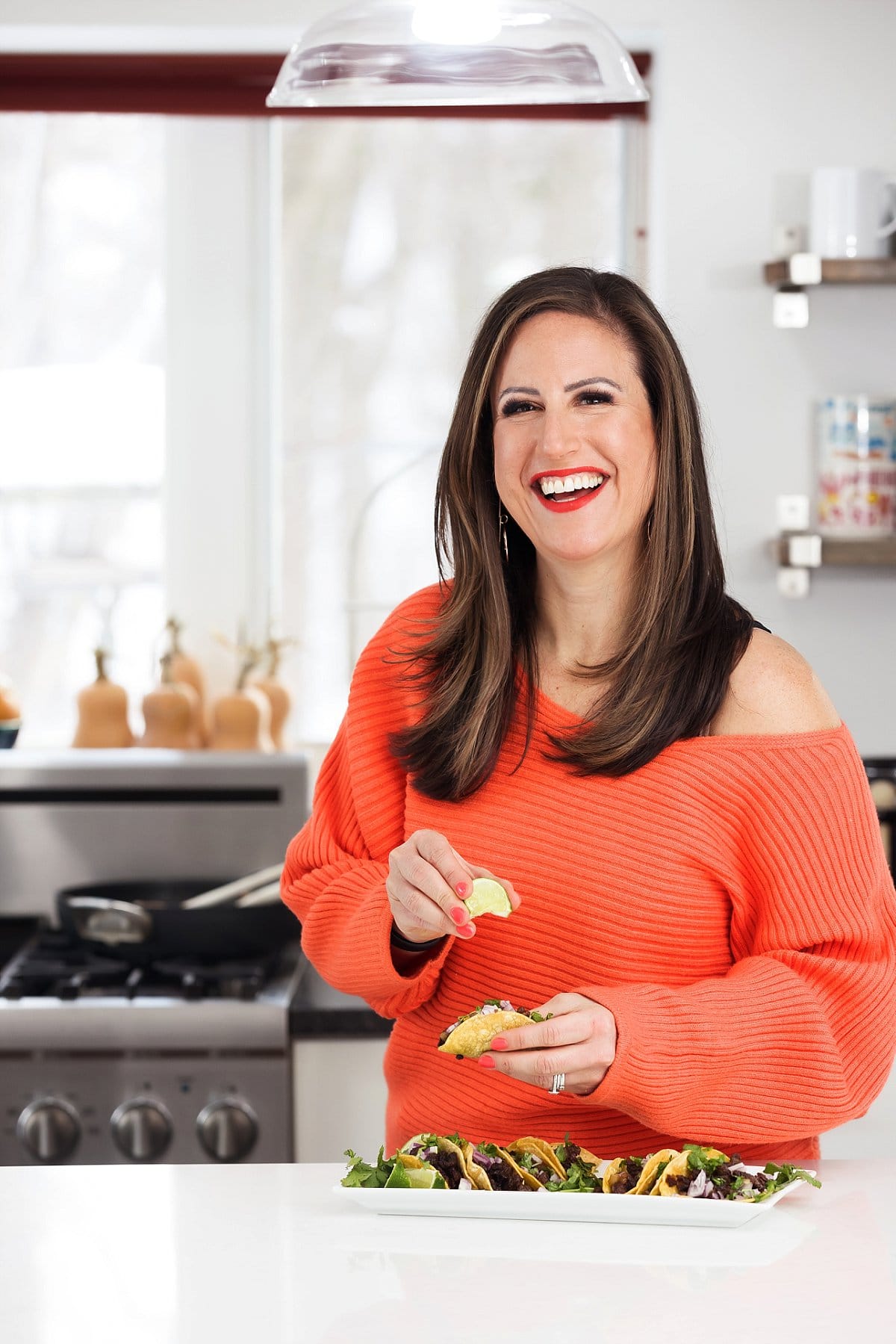 Liz eating mexican street tacos