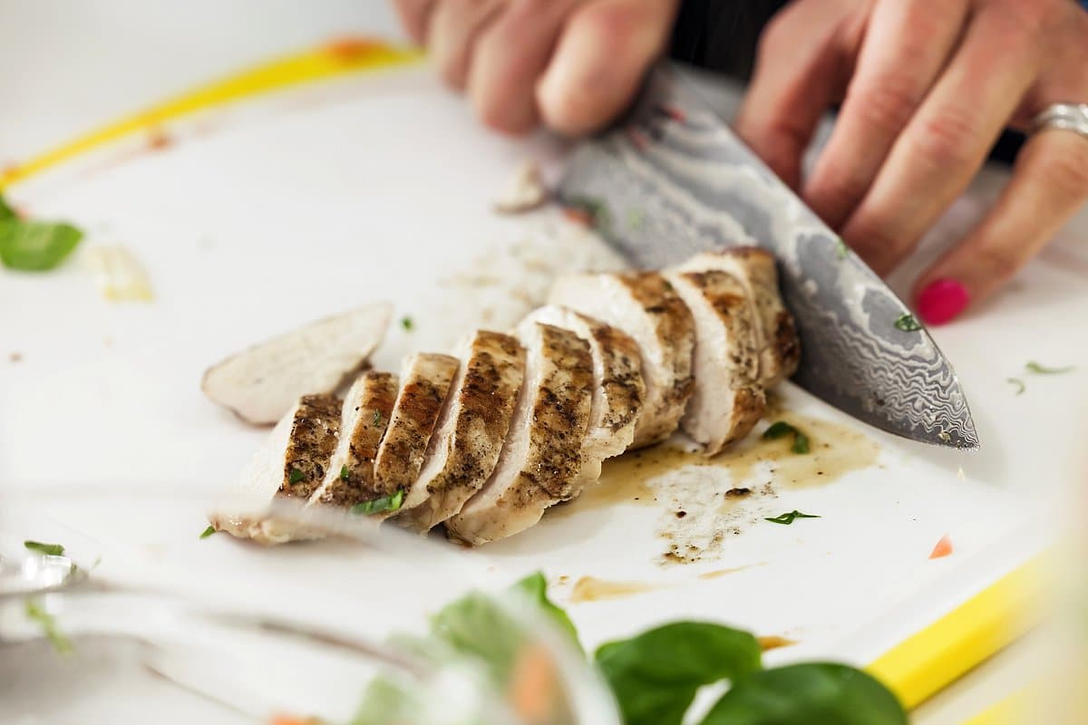 Liz Slicing Grilled Chicken