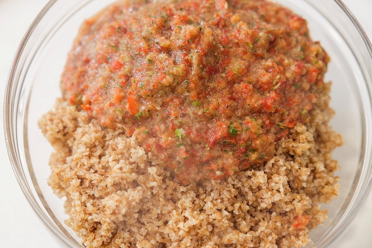 Veggie paste added to bulgur wheat