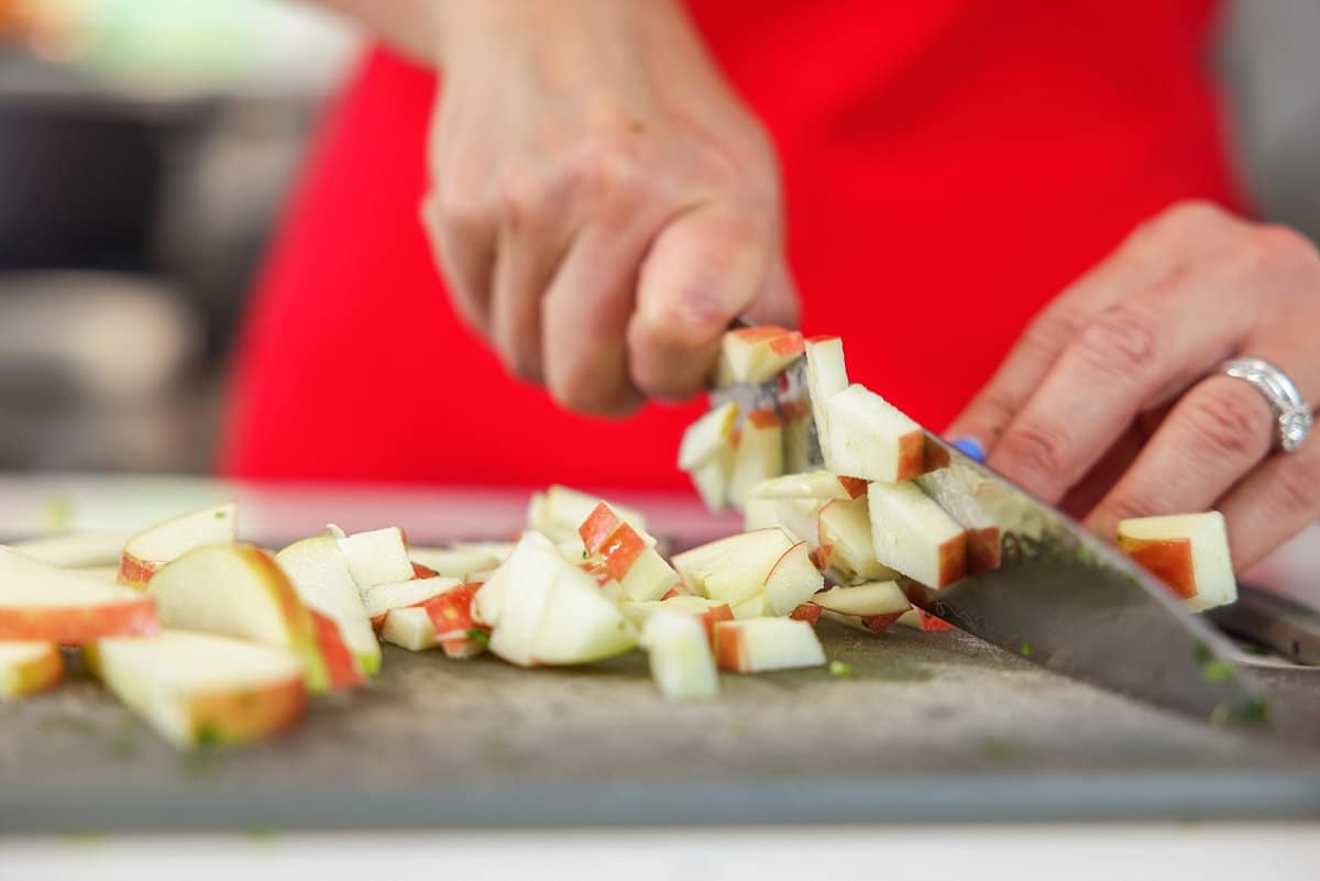  cutting an apple