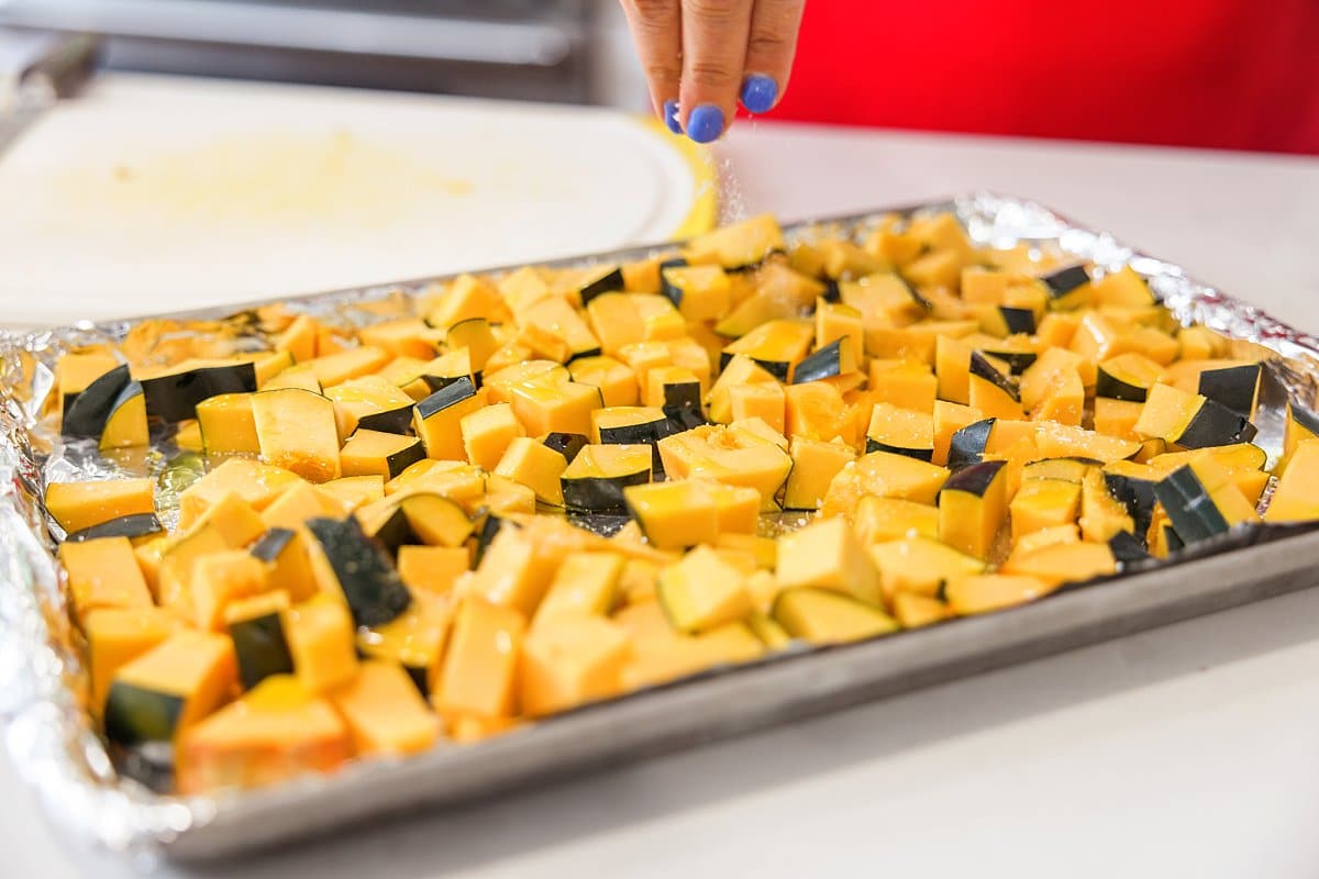Seasoning acorn squash