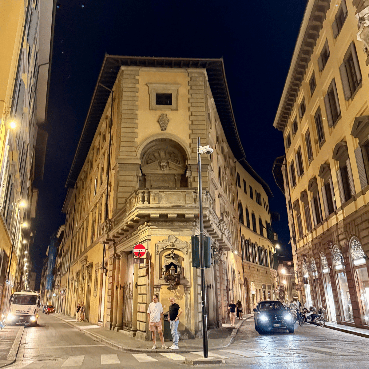 A Foodie’s Guide to Florence: 10 Places to Wine and Dine